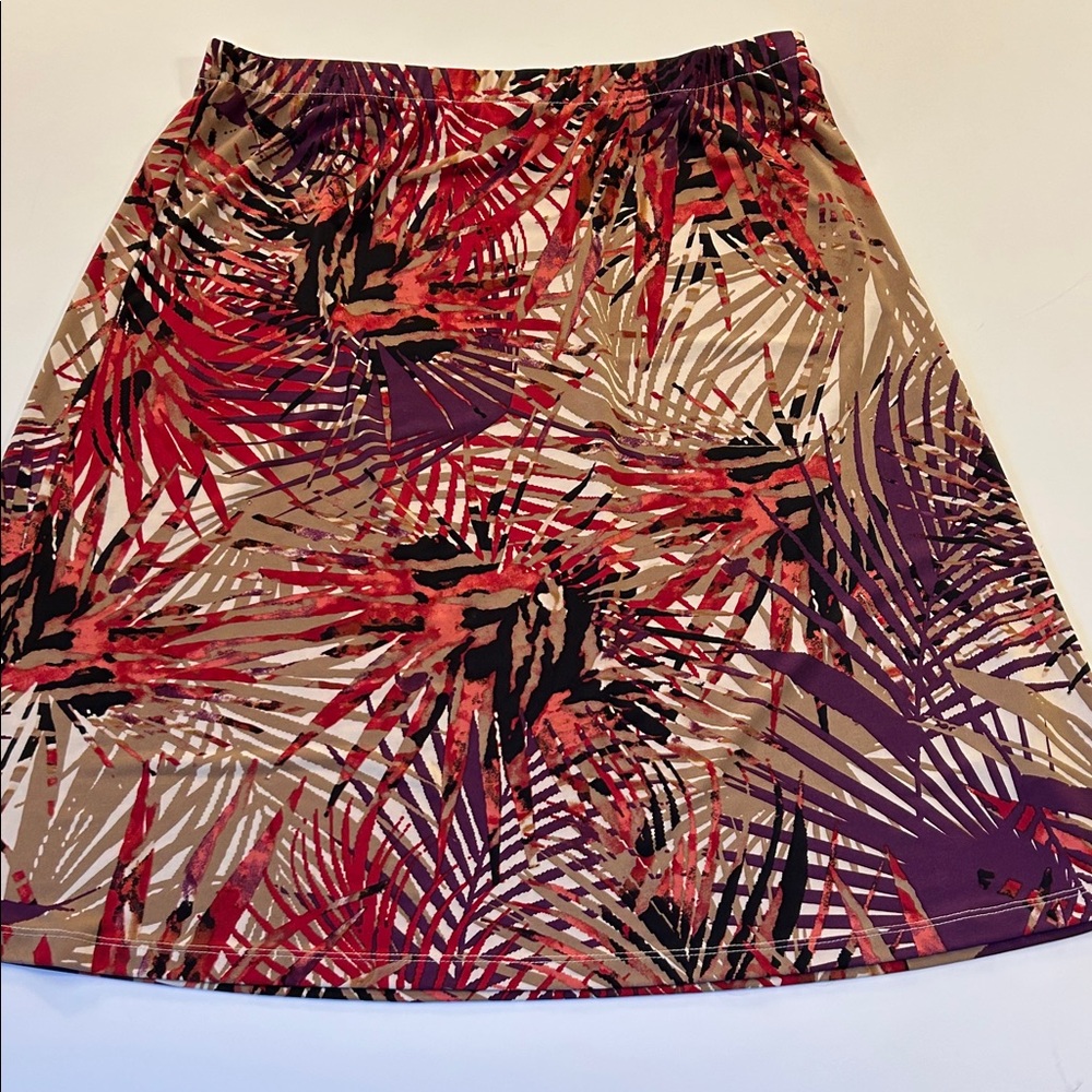 212 Collection Red Purple Leaf Print Skirt woman’s medium vacation working girl - Picture 2 of 8